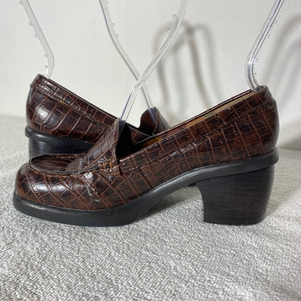 Vintage 90s Skechers Brown Croc Embossed Faux Leather Chunky Heeled Loafers 6.5 - Picture 11 of 14